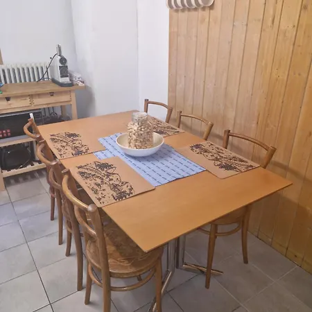 Traditional Ski Chalet In Wengen - Ground Floor *